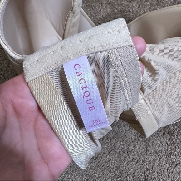 Cacique Two Tan Beige Bras Size 38F NEW WITH TAGS - Picture 6 of 7